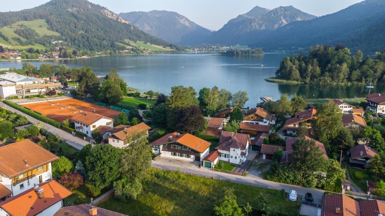 Schmuckstück am See mit schnellem WLAN, Sauna, Kamin&Fitness Schliersee Exterior foto